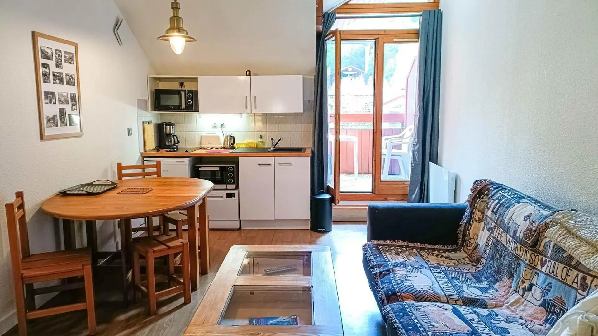 Studio Avec Balcon, Parking Et Wi-Fi Au Coeur De Brides-Les-Bains - Fr-1-512-266
