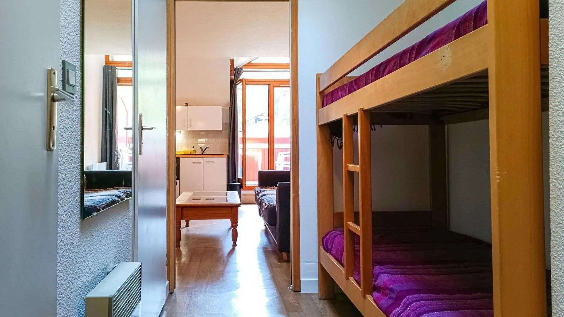 Studio Avec Balcon, Parking Et Wi-Fi Au Coeur De Brides-Les-Bains - Fr-1-512-266 France